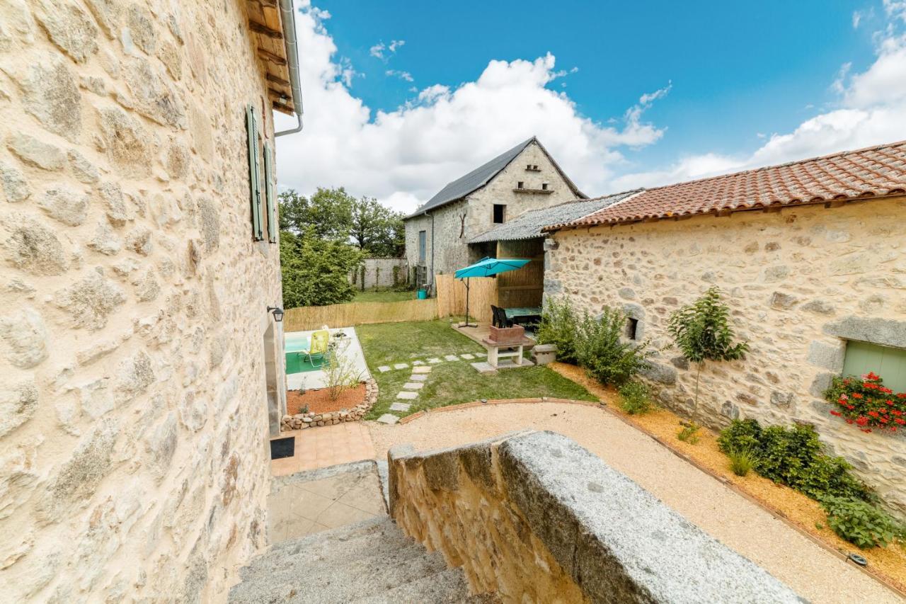 Le Gite De Romain Sanvensa Exterior photo